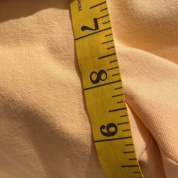 Lafayette 148 New York Bermuda Cantaloupe Melon Color Slit Pocket Shorts - Picture 10 of 10